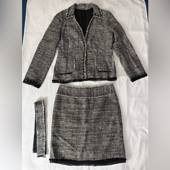 Ann Taylor Dresses & Skirts - Ann Taylor Fine Italian Fabric Matching Tweed Set - Blazer & Knee Length Skirt